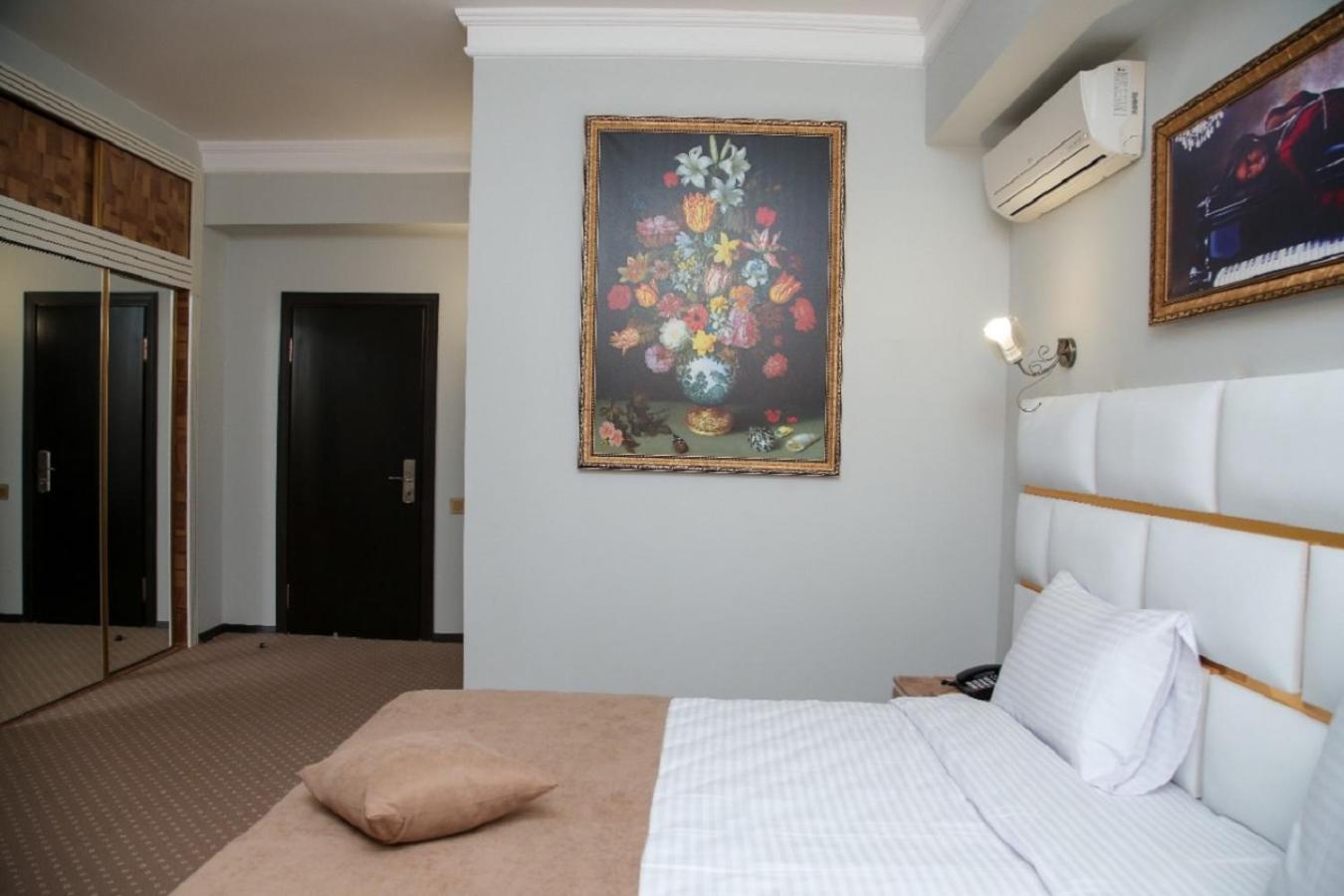 Bey Hotel Baku Ngoại thất bức ảnh